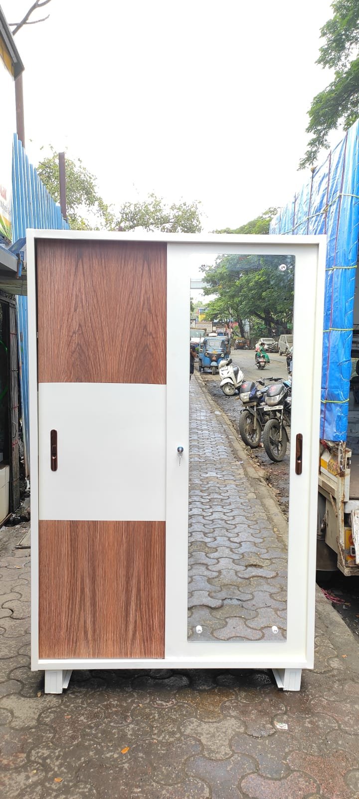 2-Door Industrial Steel Sliding Glass Cupboard